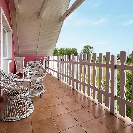 Gorgeous Home In Nowe Warpno